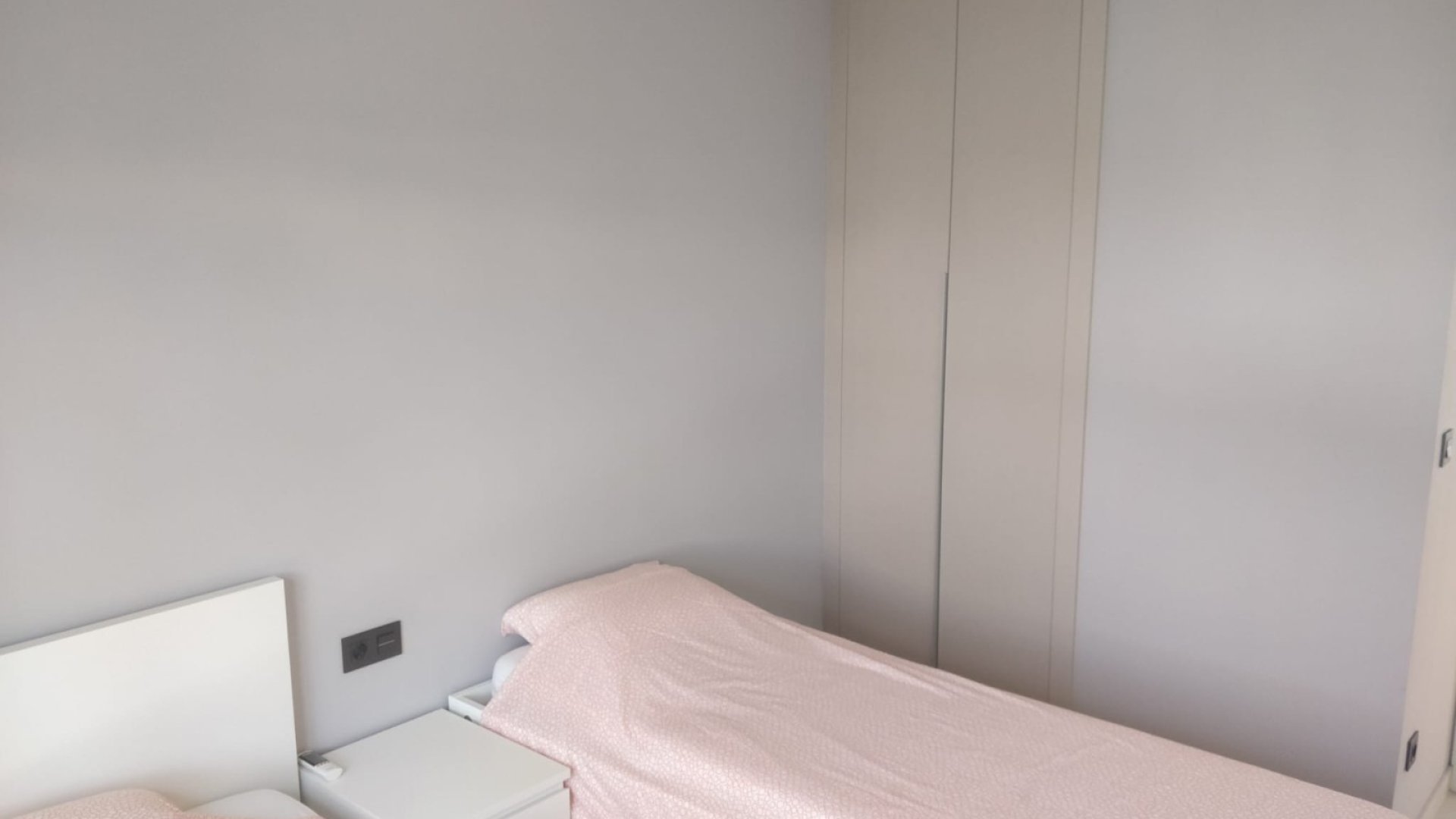 Reventa - Apartamentos -
El Raso