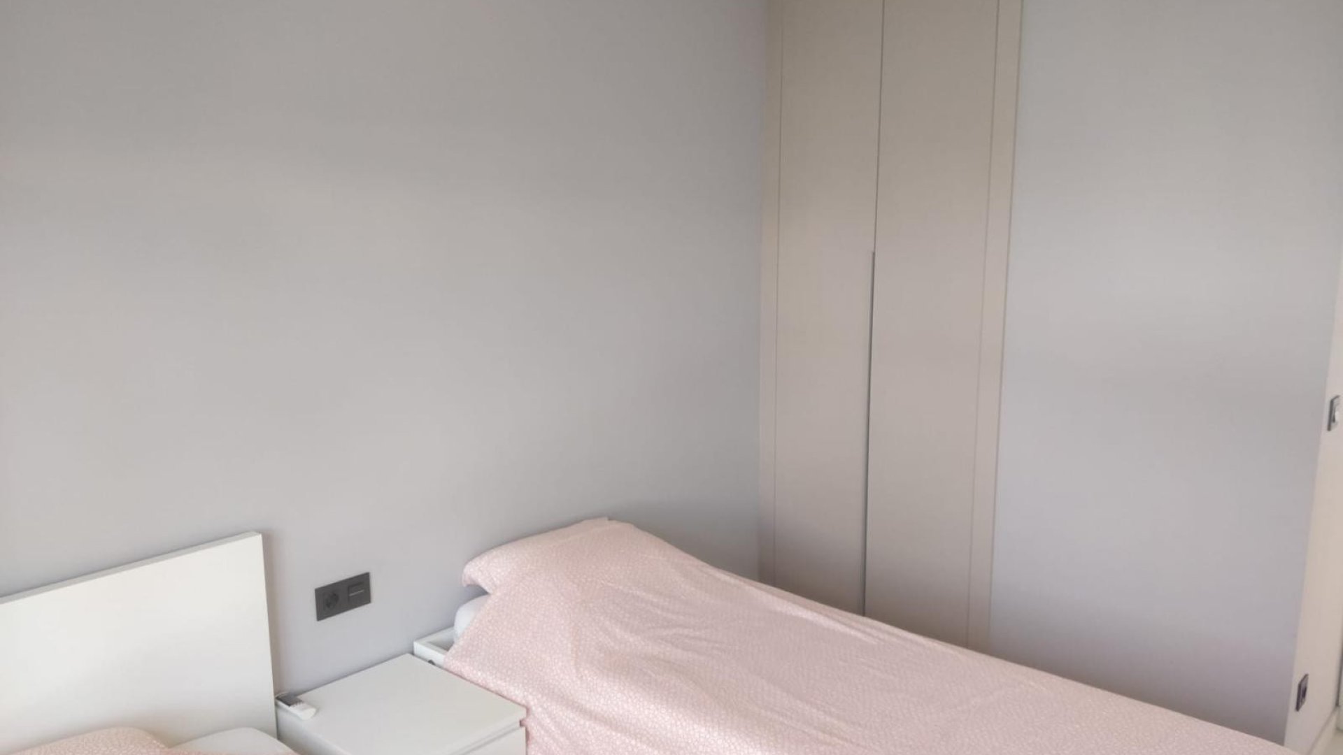 Reventa - Apartamentos -
El Raso