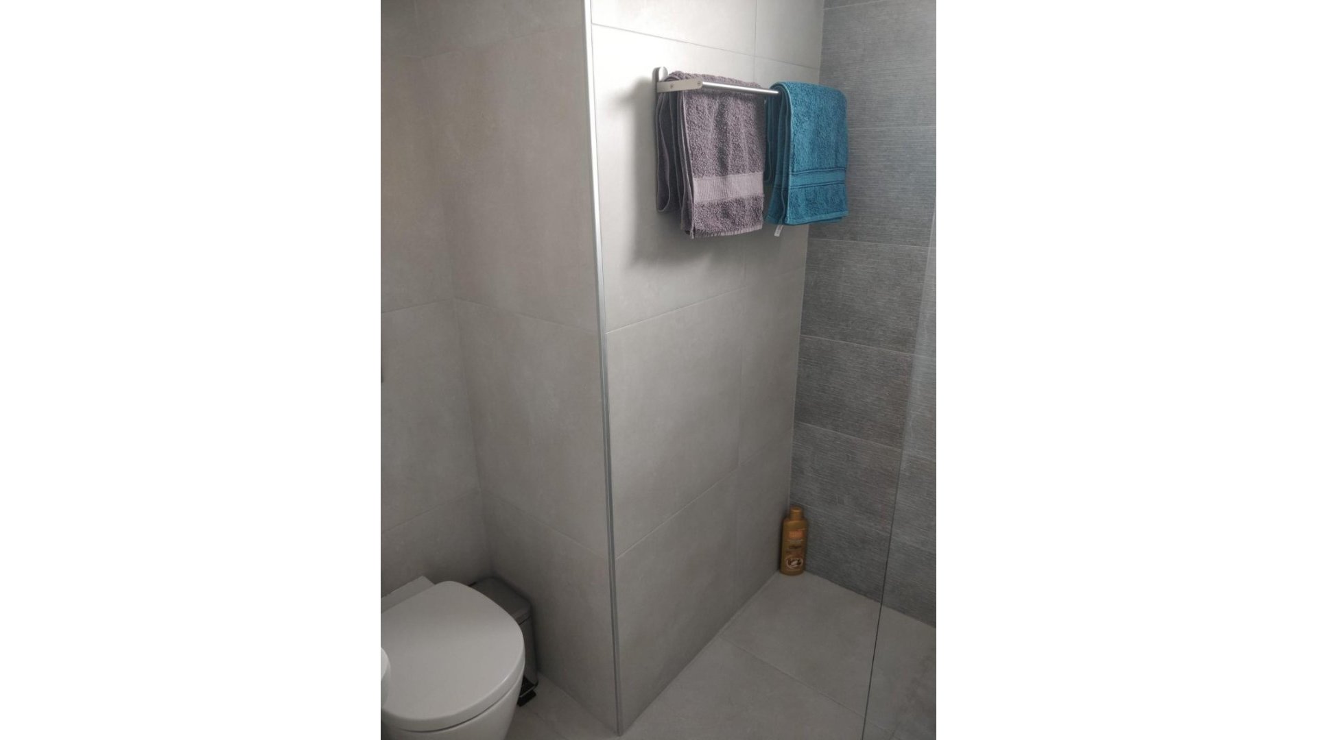 Reventa - Apartamentos -
El Raso