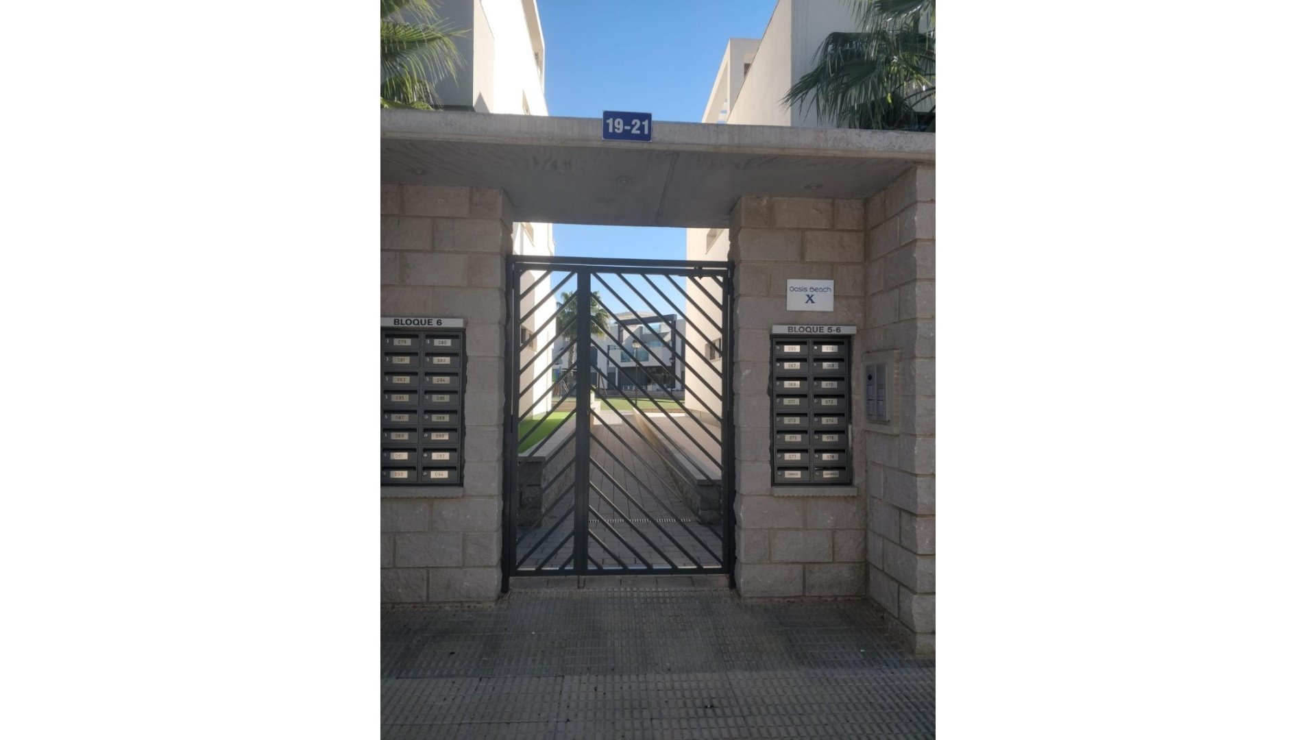 Reventa - Apartamentos -
El Raso