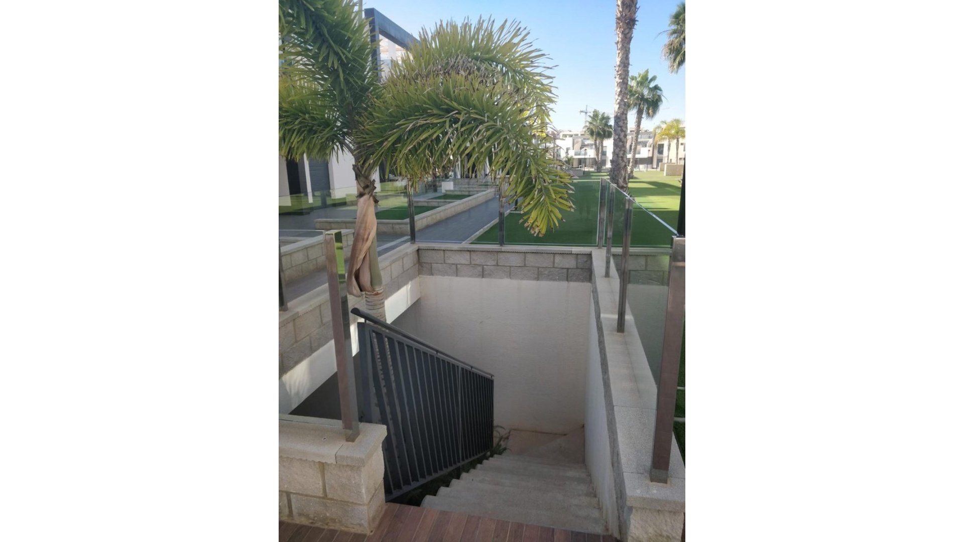 Reventa - Apartamentos -
El Raso