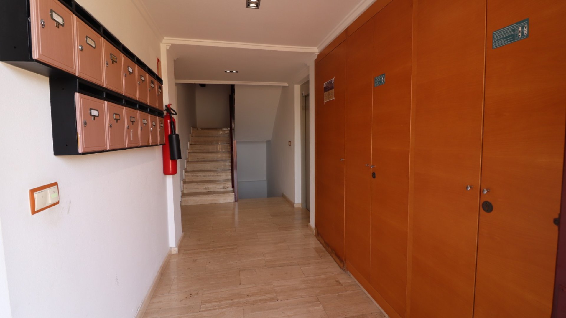 Reventa - Apartamentos -
Formentera del Segura