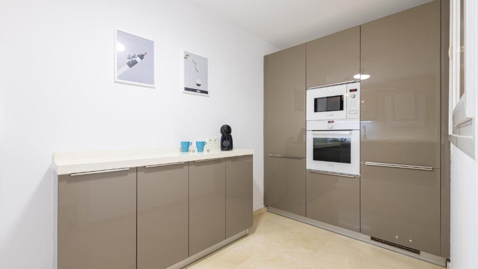 Reventa - Apartamentos -
Fuengirola