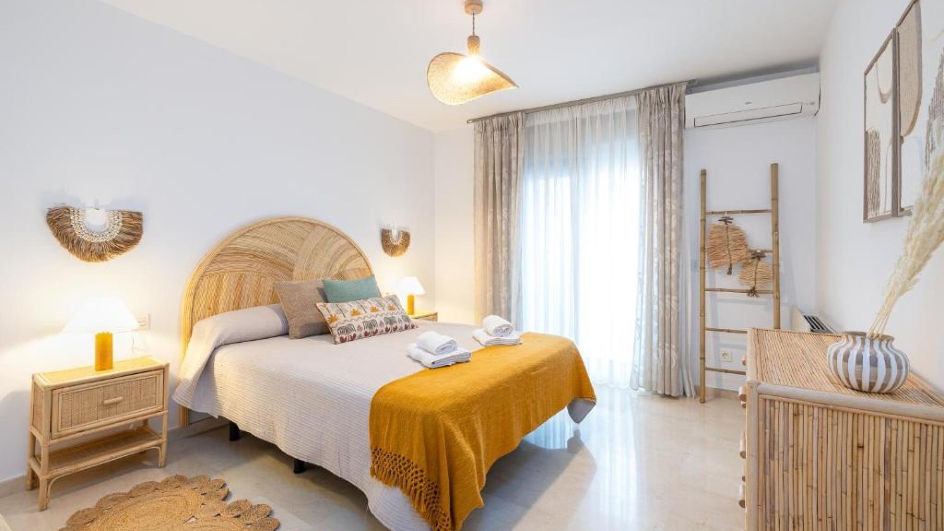 Reventa - Apartamentos -
Fuengirola
