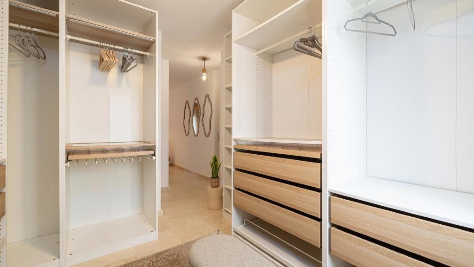 Reventa - Apartamentos -
Fuengirola