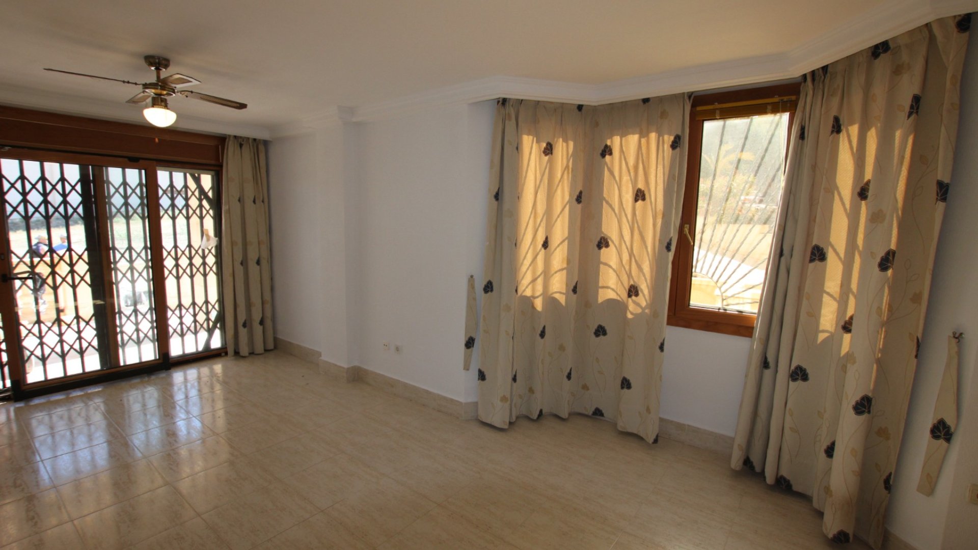 Reventa - Apartamentos -
Guardamar del Segura - El Moncayo