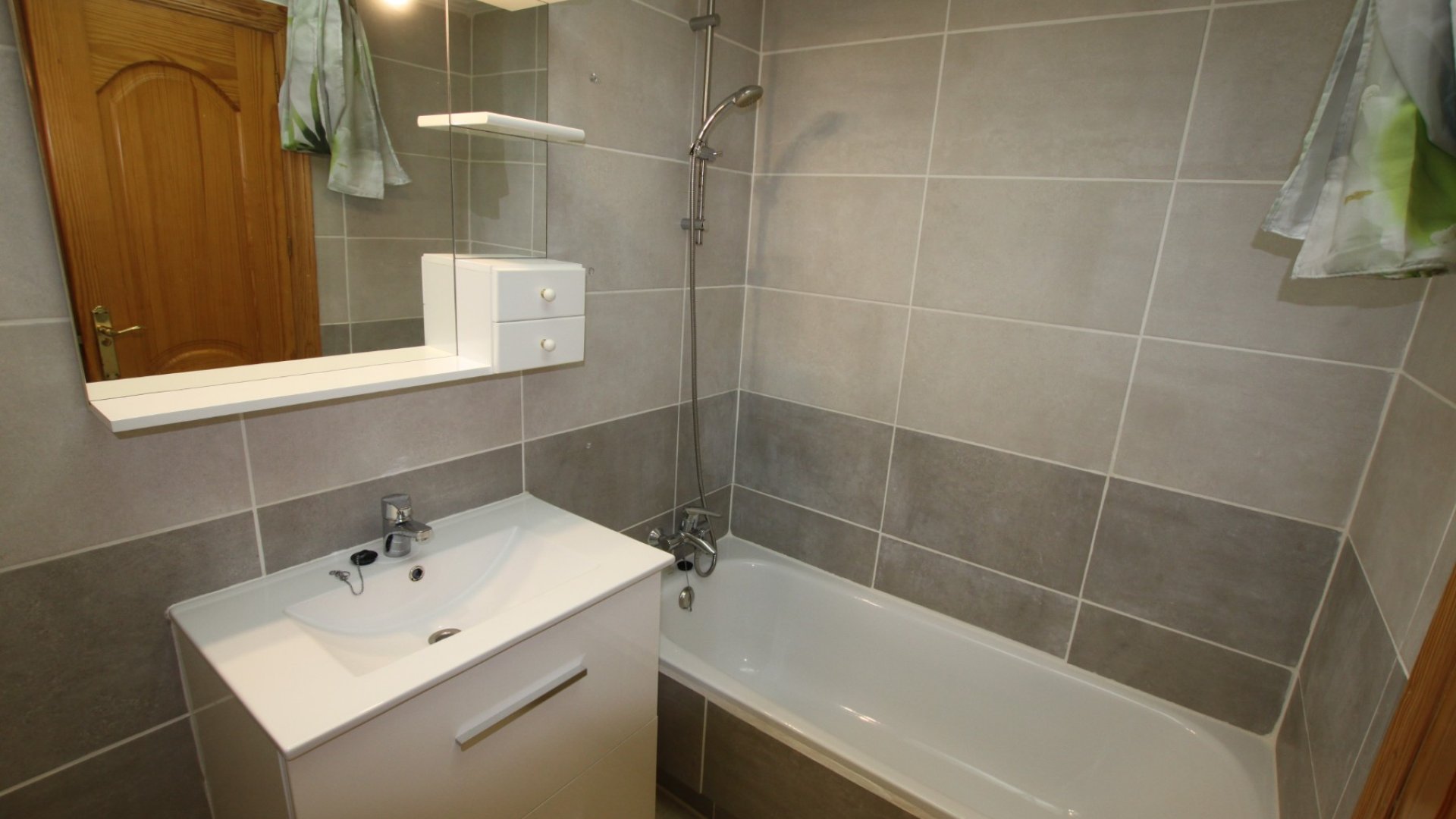 Reventa - Apartamentos -
Guardamar del Segura - El Moncayo