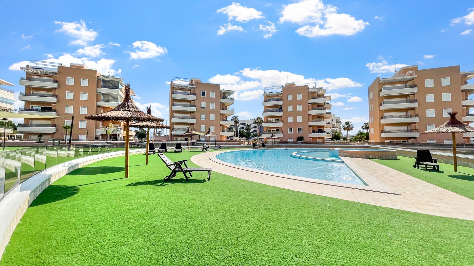 Reventa - Apartamentos -
Guardamar del Segura - El Raso