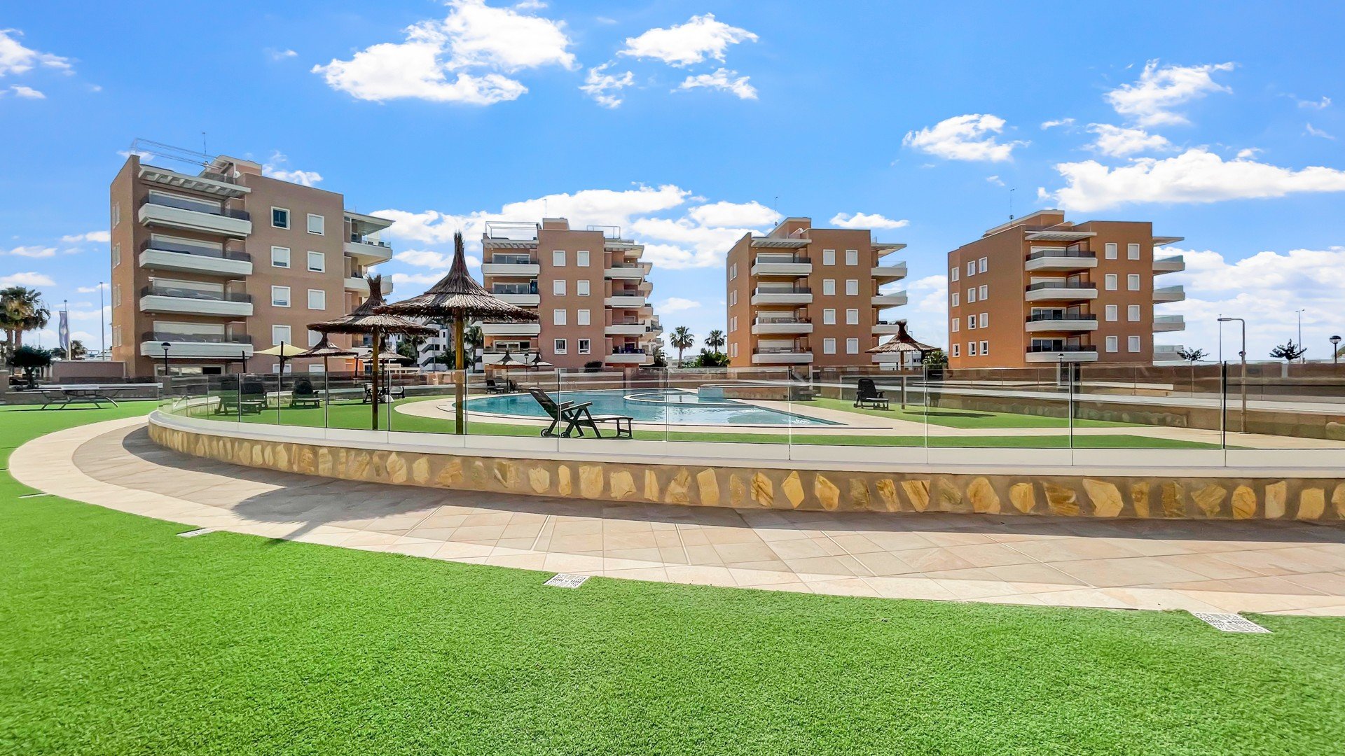 Reventa - Apartamentos -
Guardamar del Segura - El Raso