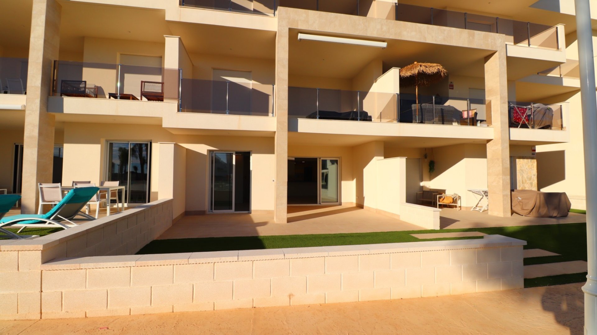 Reventa - Apartamentos -
Guardamar del Segura - El Raso