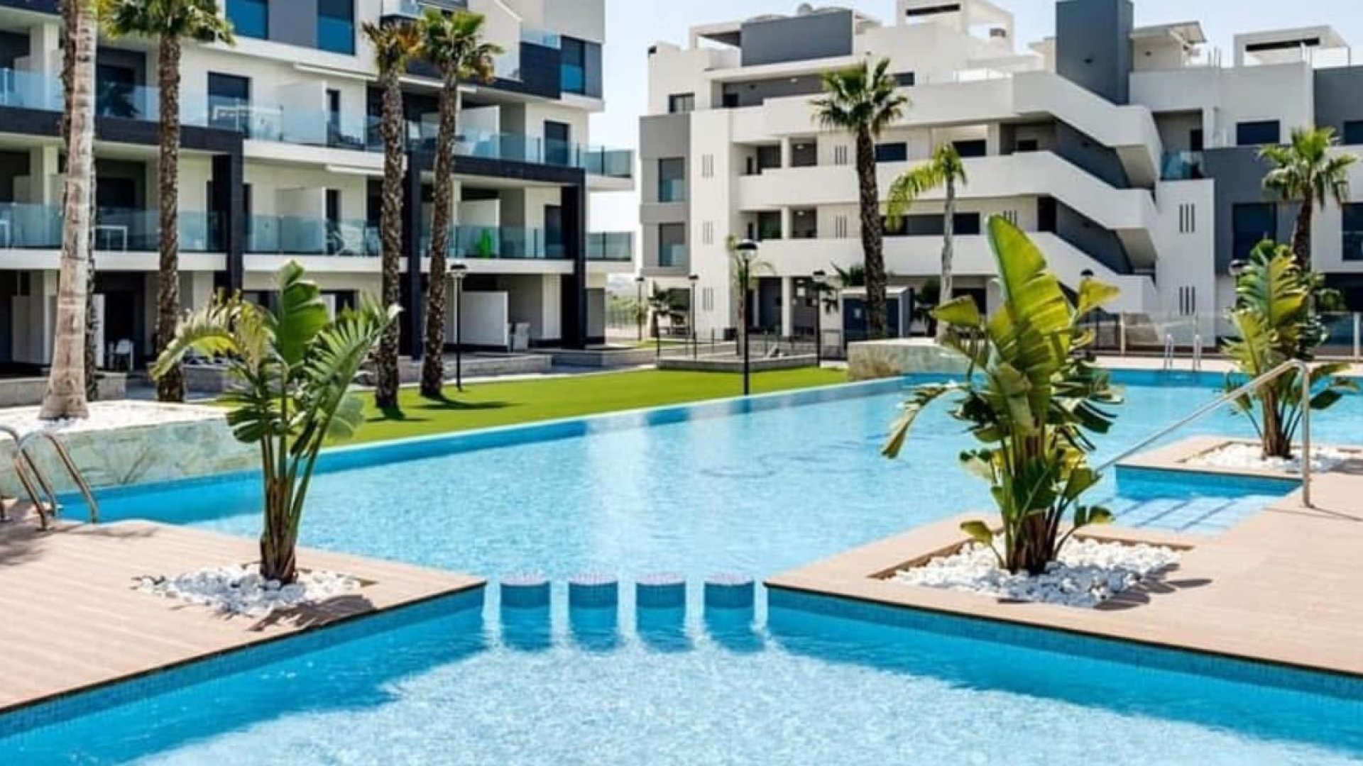 Reventa - Apartamentos -
Guardamar del Segura - El Raso