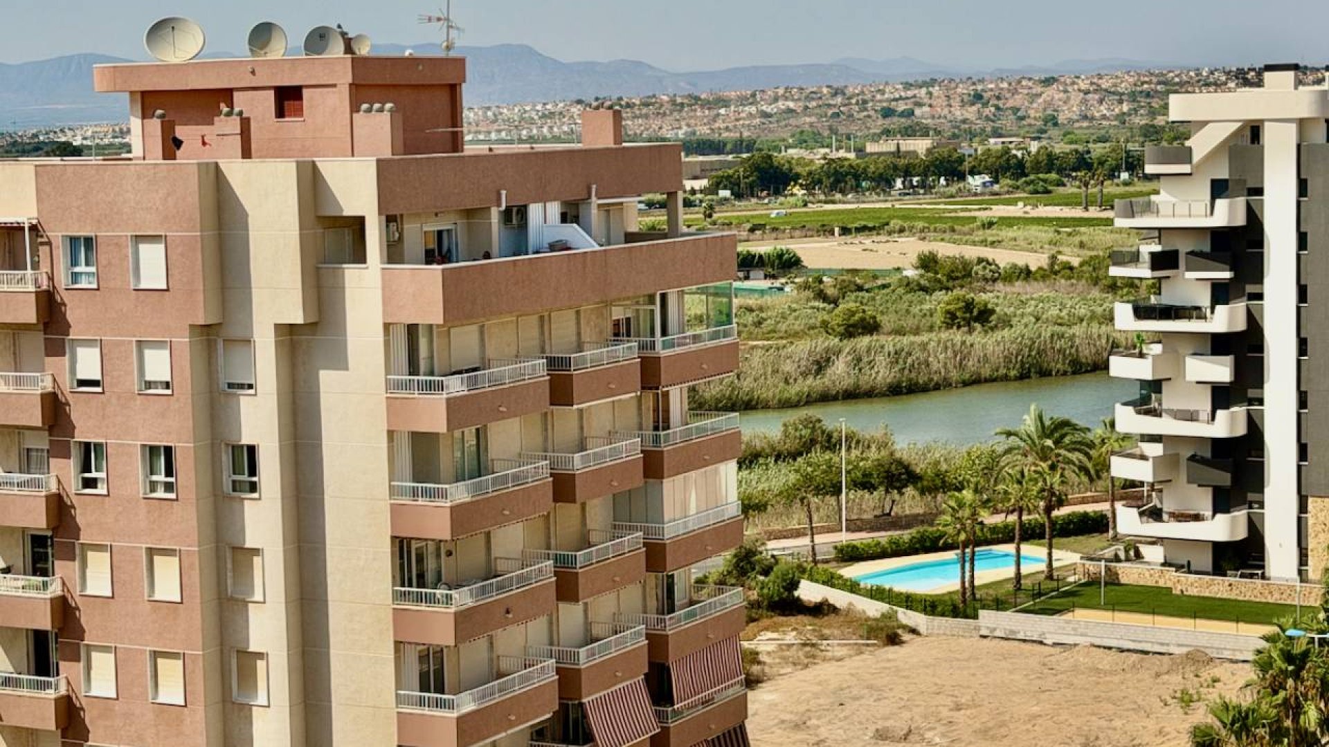Reventa - Apartamentos -
Guardamar del Segura