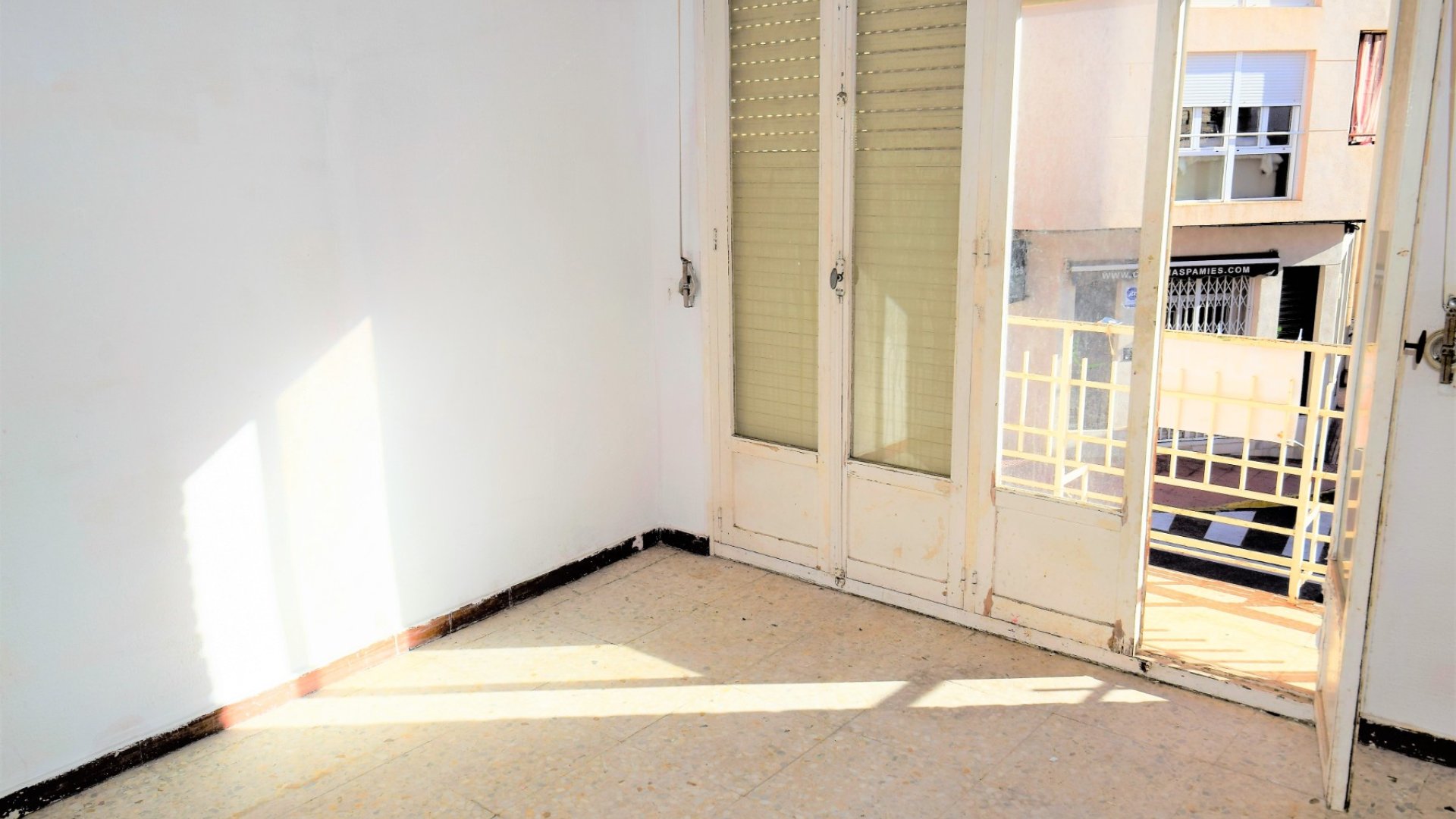 Reventa - Apartamentos -
Guardamar del Segura