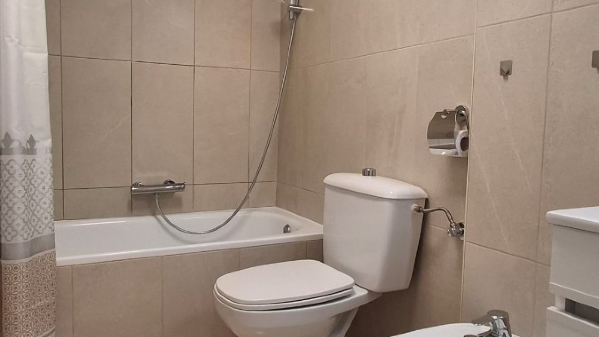 Reventa - Apartamentos -
La Mata - Playa