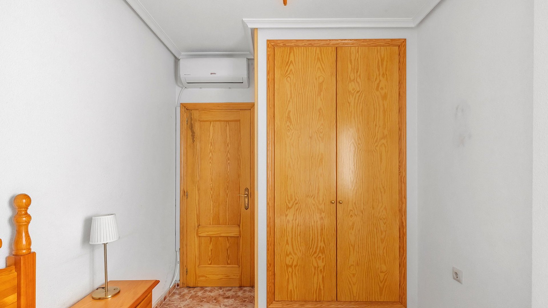 Reventa - Apartamentos -
La Mata - Playa