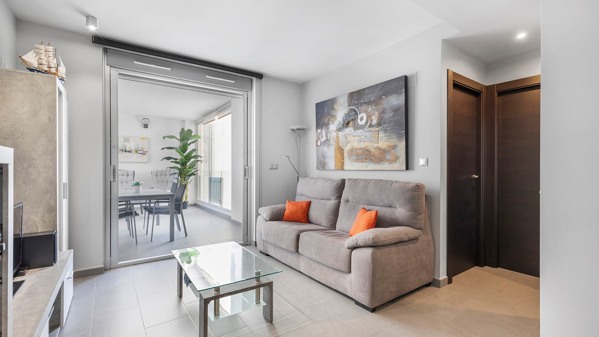 Reventa - Apartamentos -
La Mata - Playa