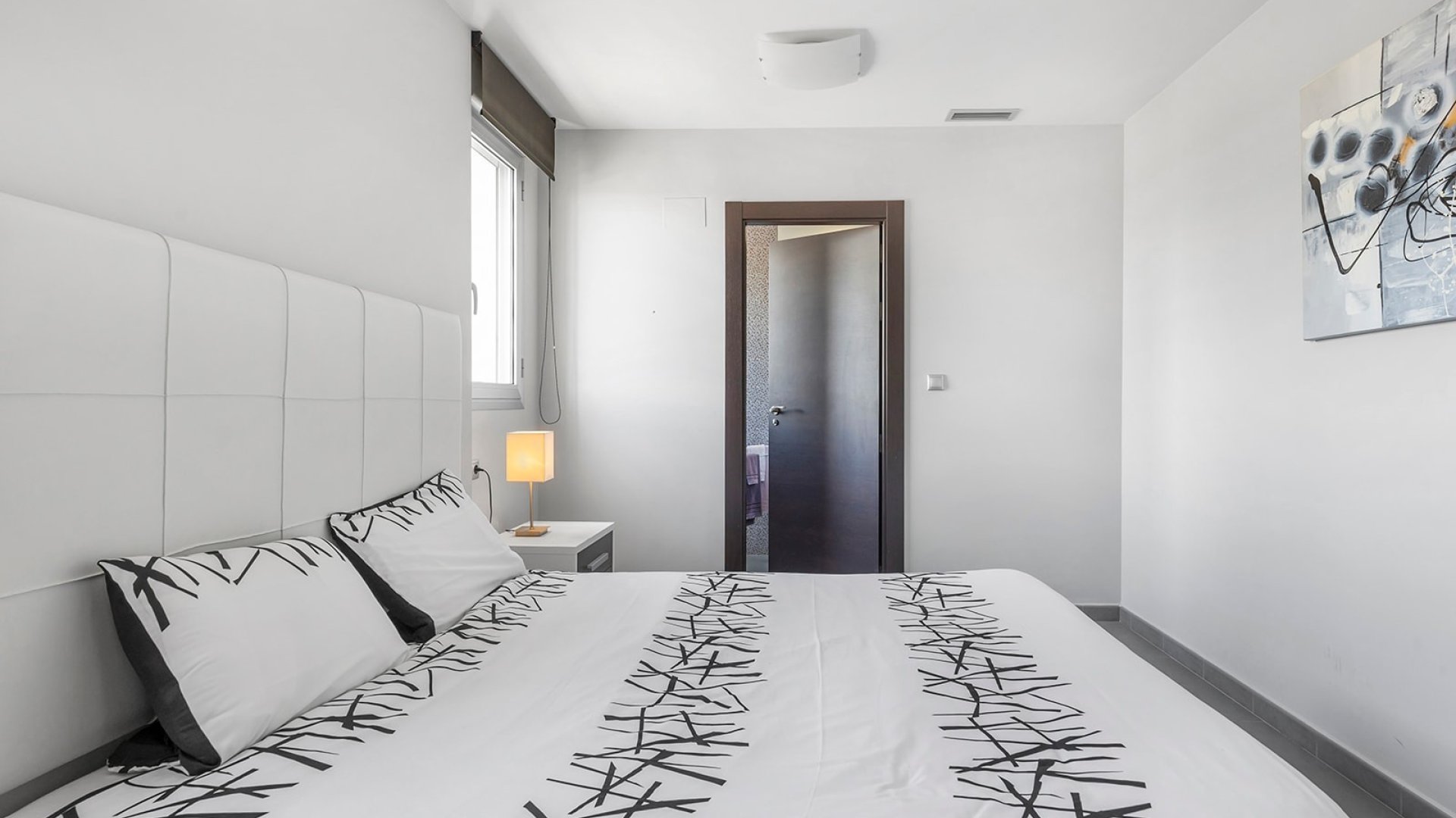Reventa - Apartamentos -
La Mata - Playa