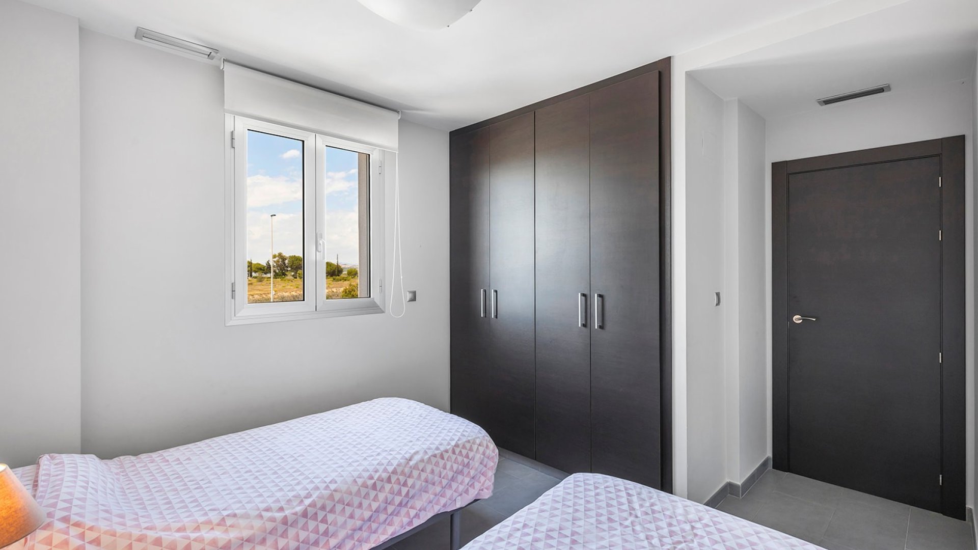 Reventa - Apartamentos -
La Mata - Playa