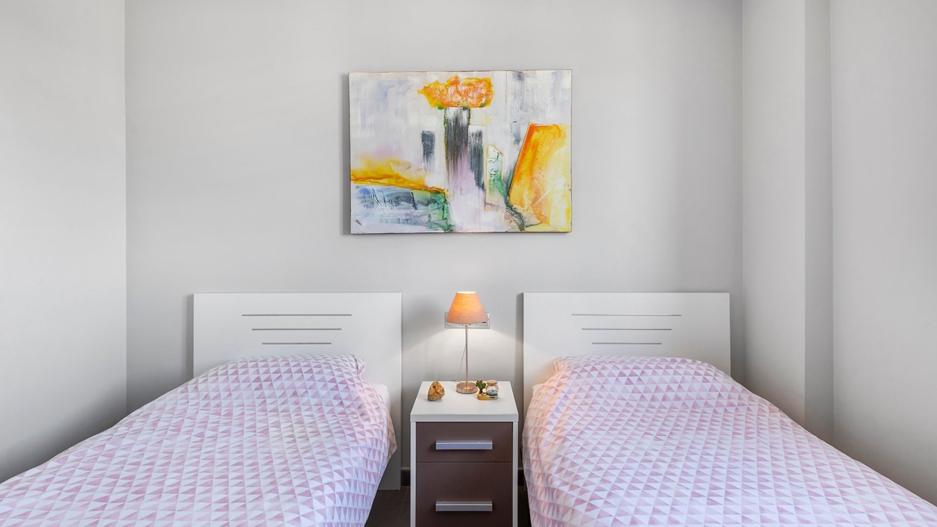 Reventa - Apartamentos -
La Mata - Playa