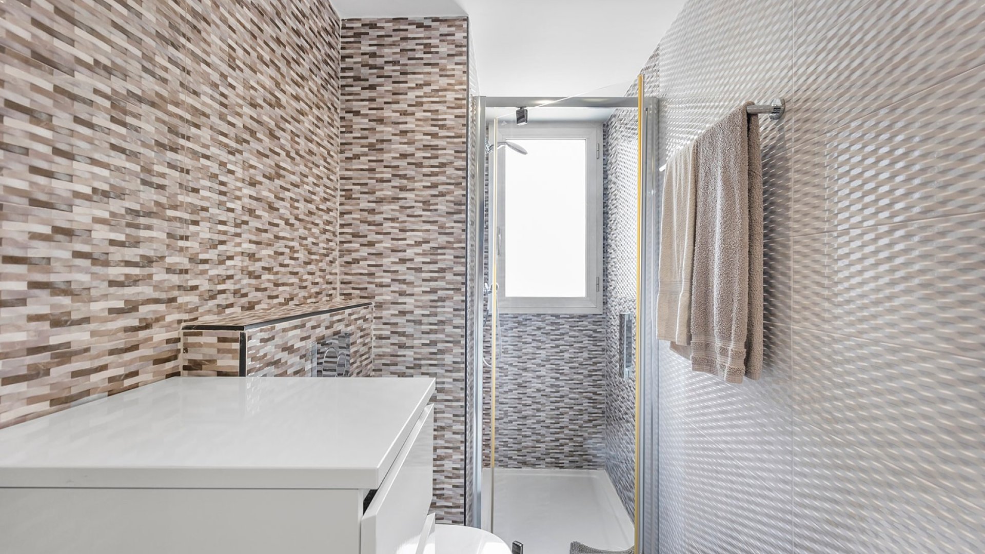 Reventa - Apartamentos -
La Mata - Playa