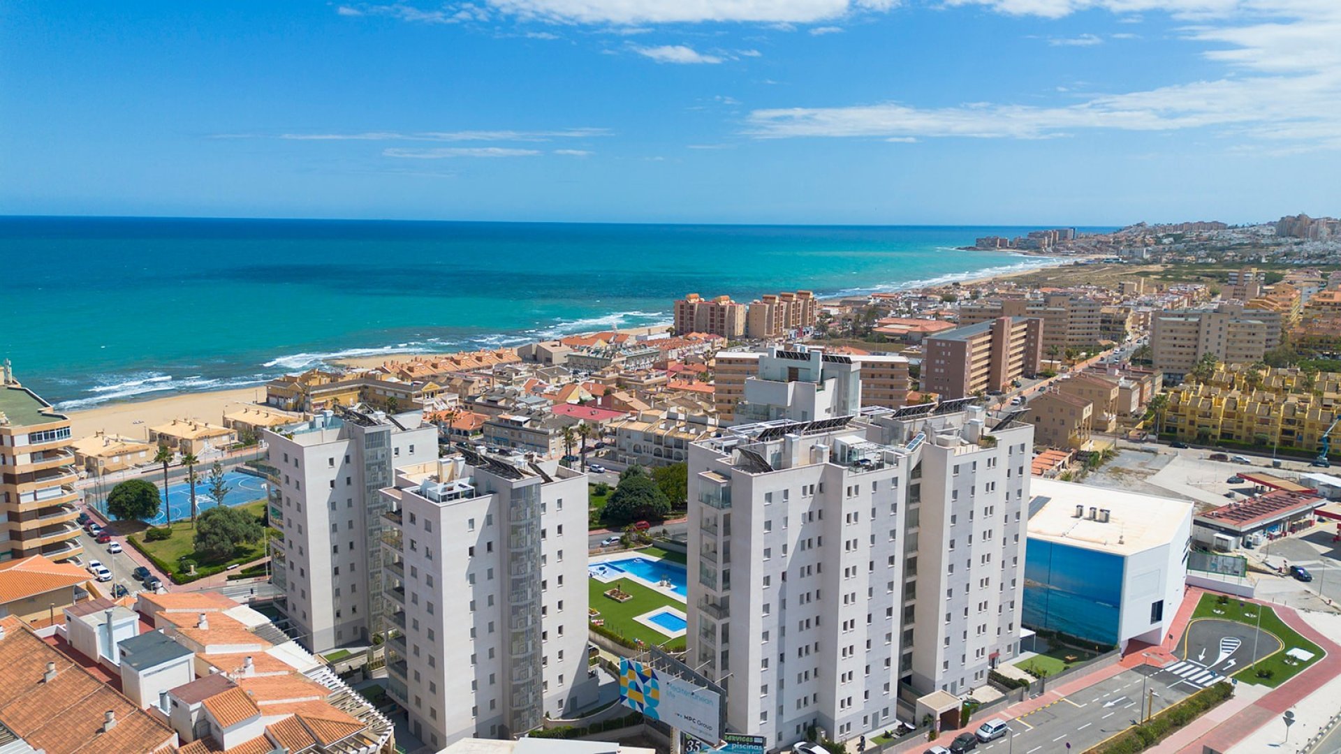 Reventa - Apartamentos -
La Mata - Playa