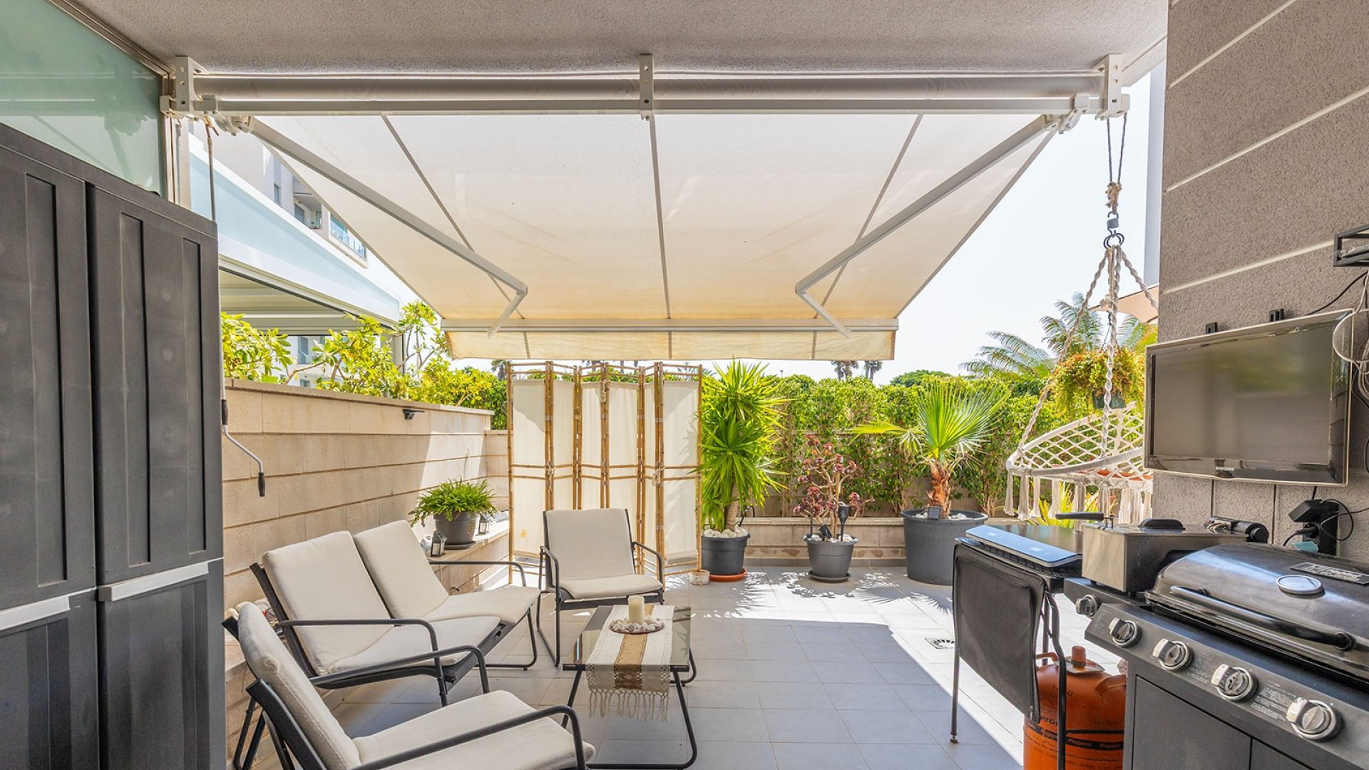 Reventa - Apartamentos -
La Mata - Playa