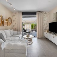 Reventa - Apartamentos -
La Mata - Playa