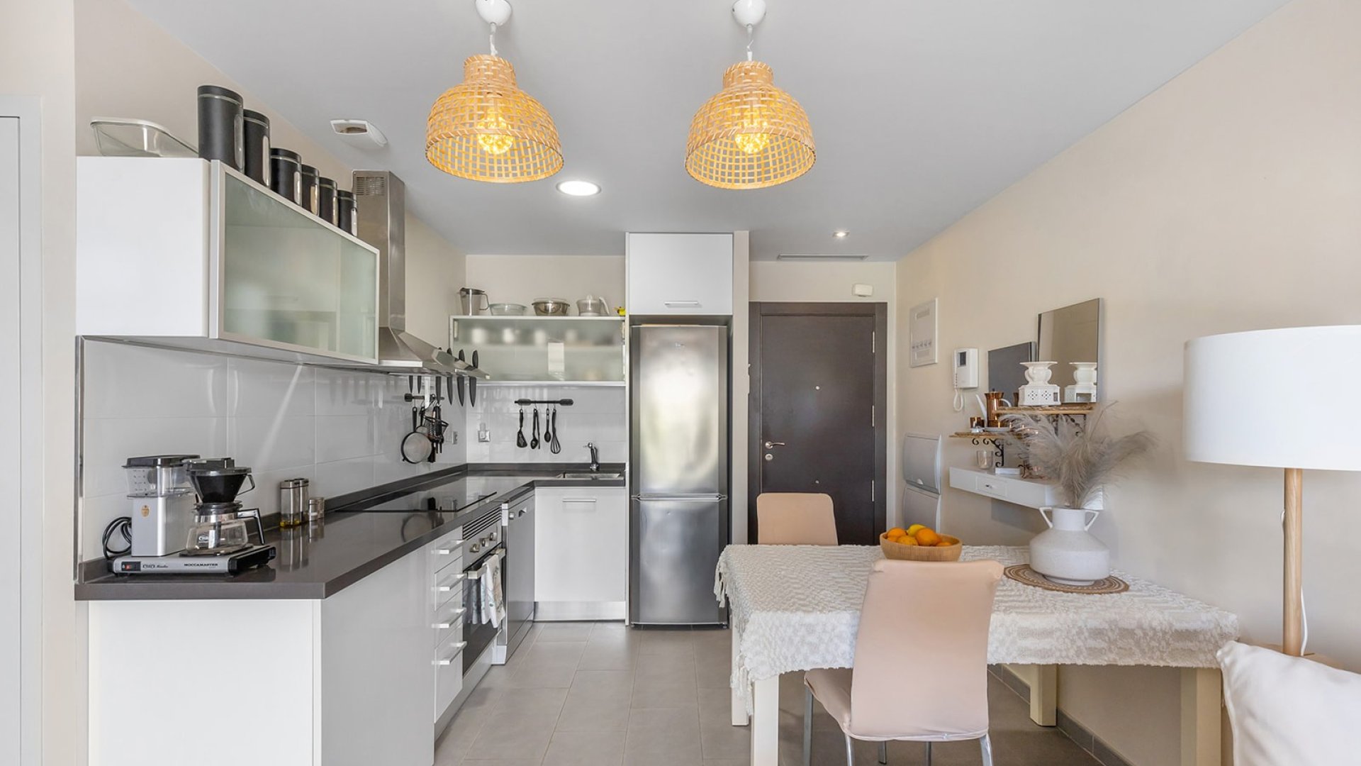 Reventa - Apartamentos -
La Mata - Playa