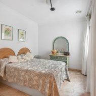 Reventa - Apartamentos -
La Mata - Playa