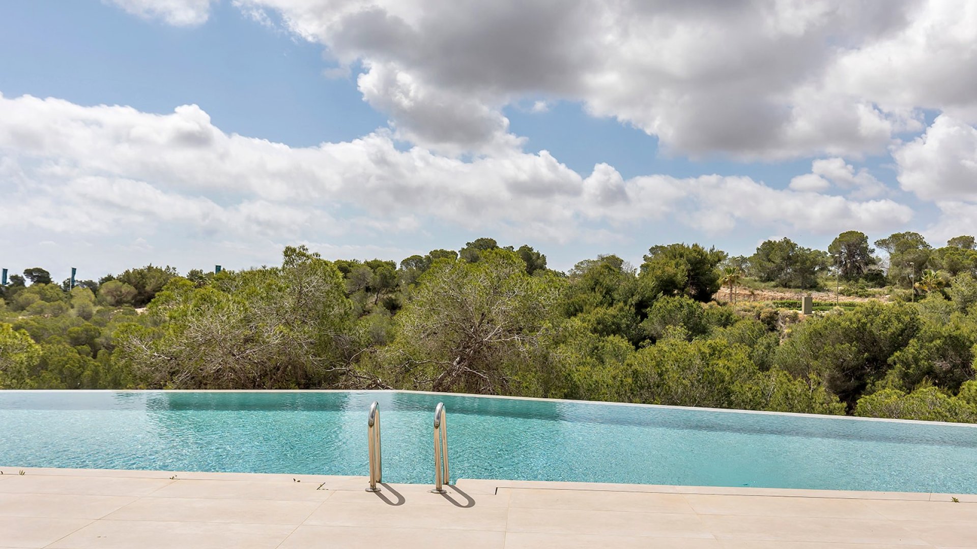 Reventa - Apartamentos -
Las Colinas Golf Resort - Las Colinas golf