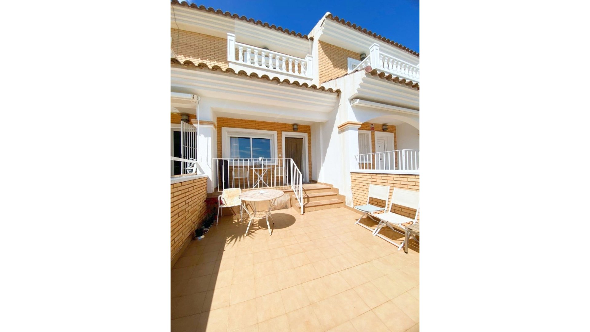 Reventa - Apartamentos -
Los Alcazares