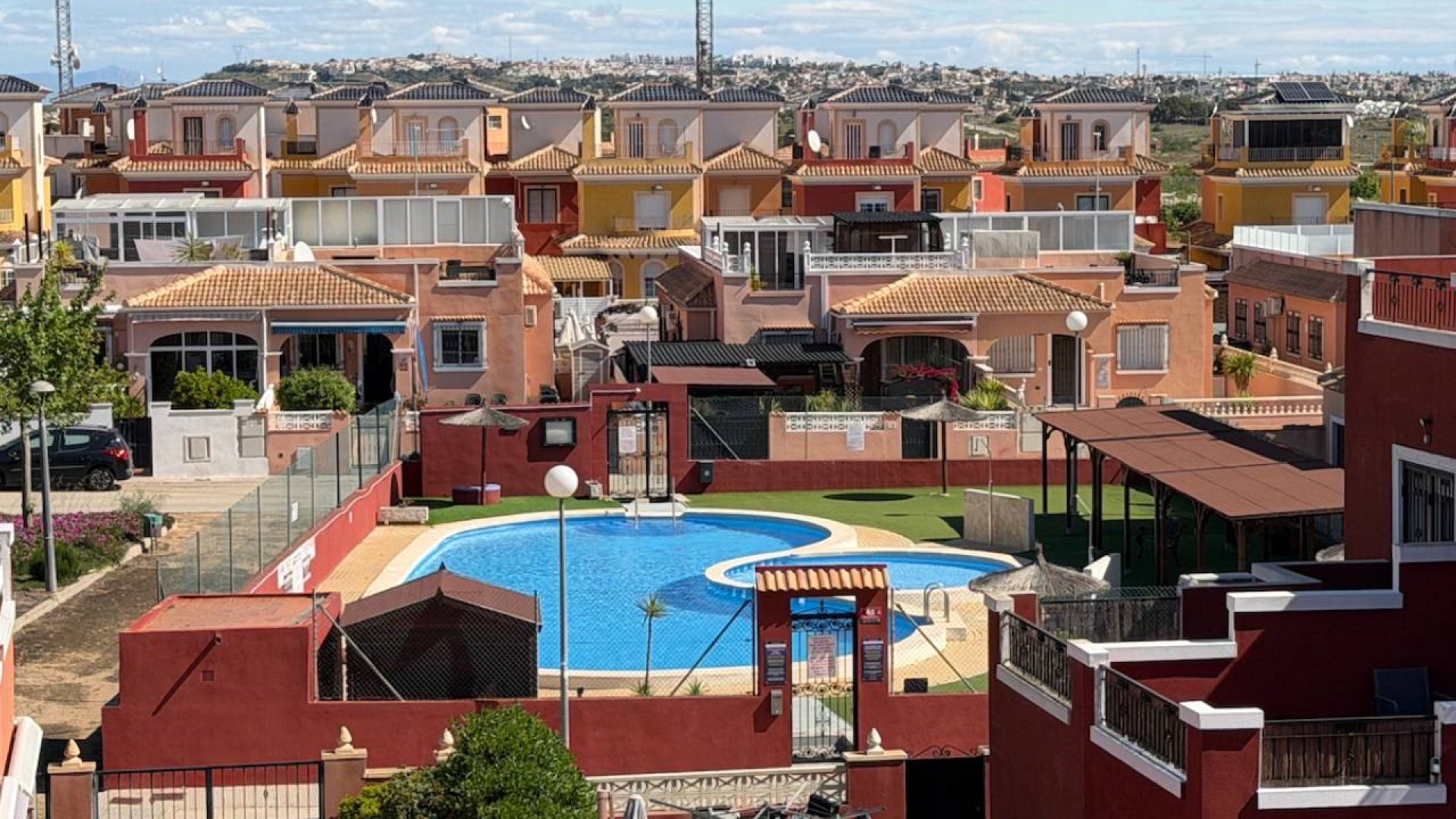 Reventa - Apartamentos -
Los Montesinos - La Herrada