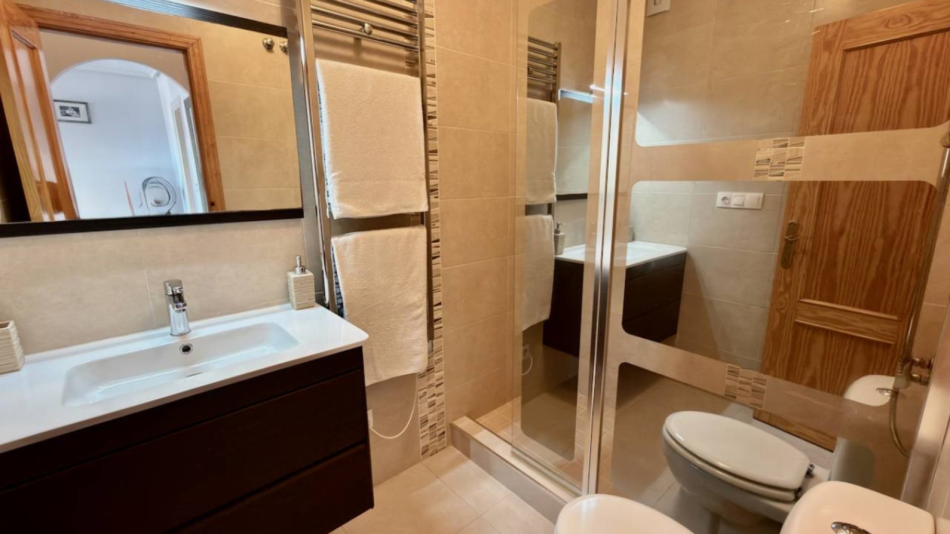 Reventa - Apartamentos -
Los Montesinos - La Herrada