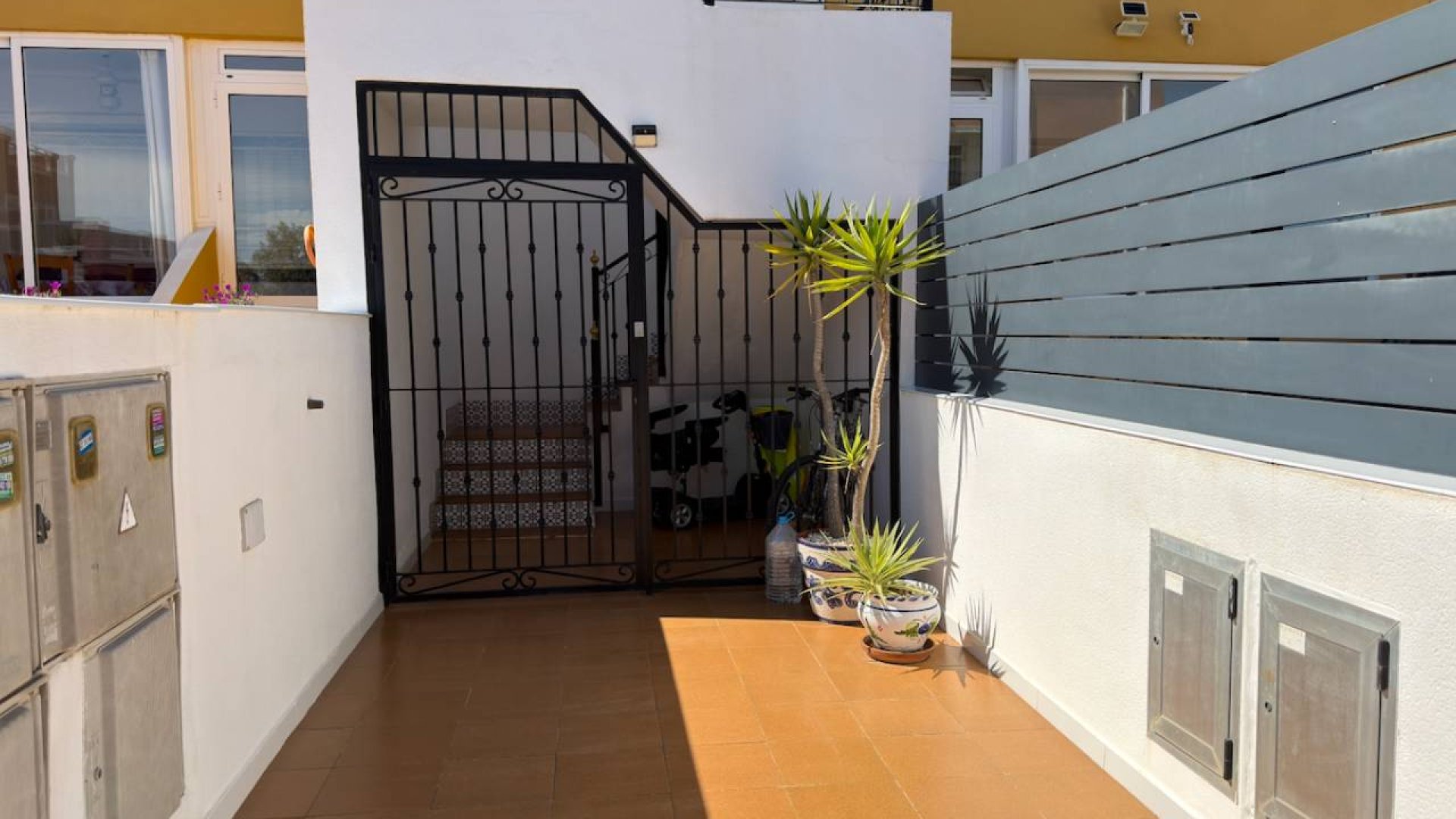 Reventa - Apartamentos -
Los Montesinos - La Herrada