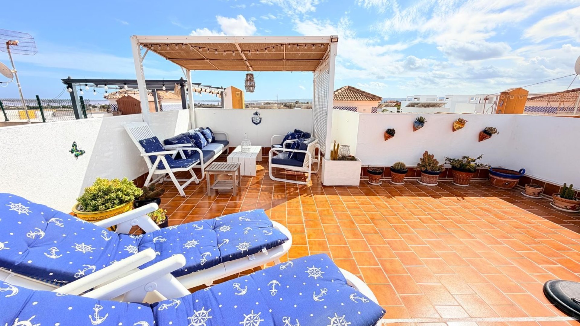 Reventa - Apartamentos -
Los Montesinos - La Herrada