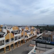 Reventa - Apartamentos -
Los Montesinos - Urbanizacion montesol