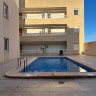 Reventa - Apartamentos -
Los Montesinos