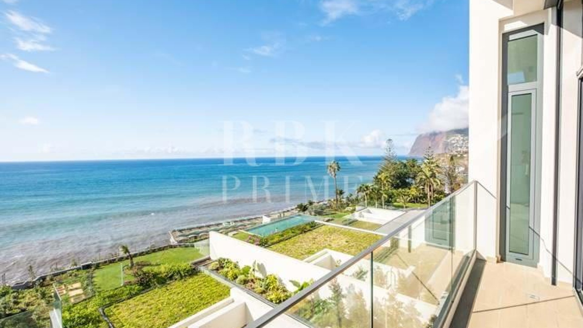 Reventa - Apartamentos -
Madeira