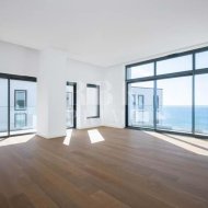 Reventa - Apartamentos -
Madeira