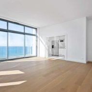 Reventa - Apartamentos -
Madeira