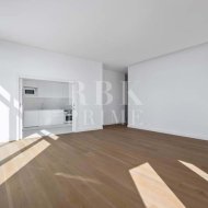 Reventa - Apartamentos -
Madeira