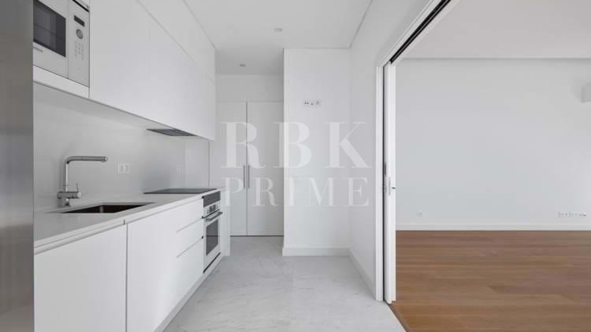 Reventa - Apartamentos -
Madeira