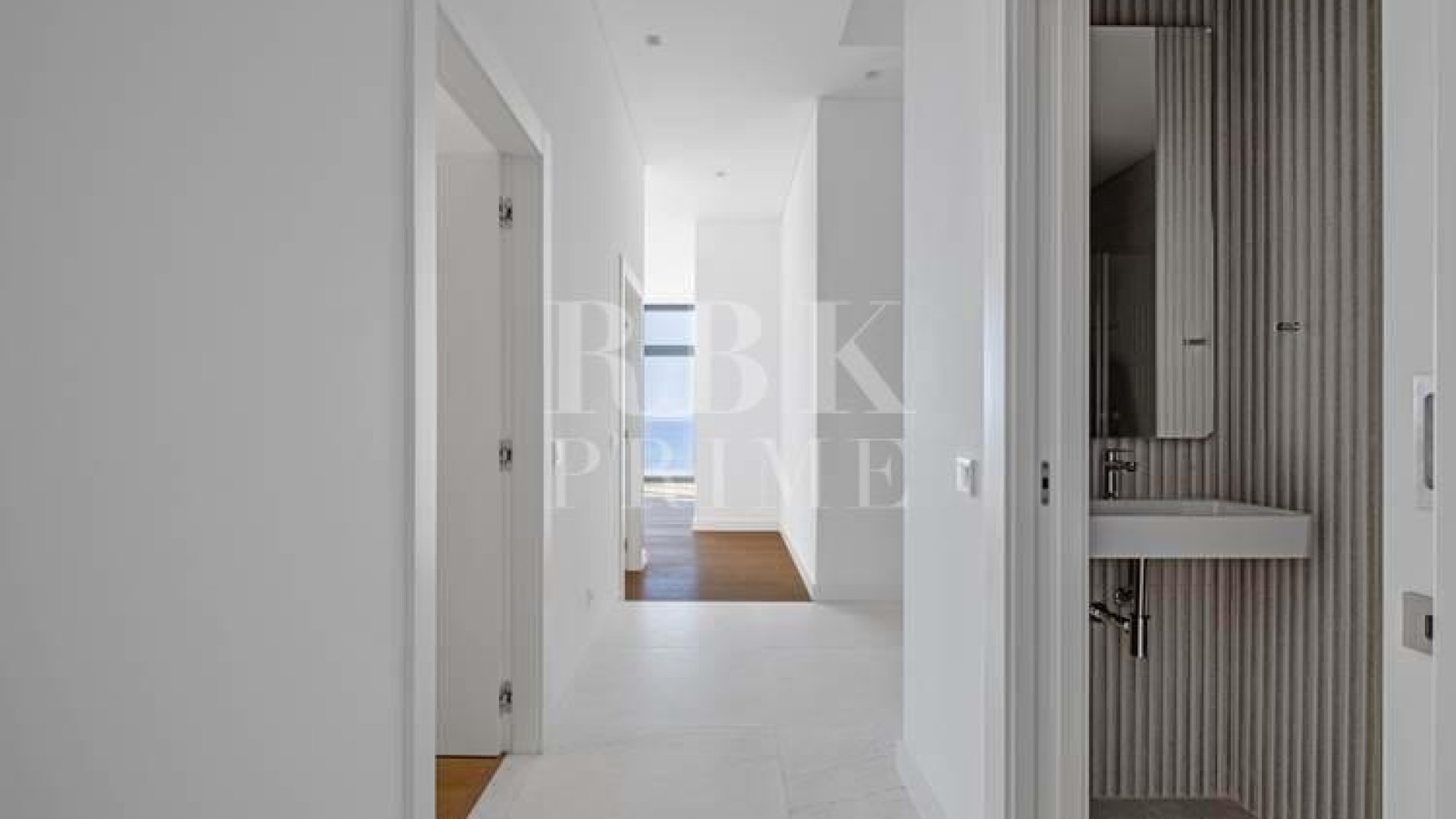 Reventa - Apartamentos -
Madeira