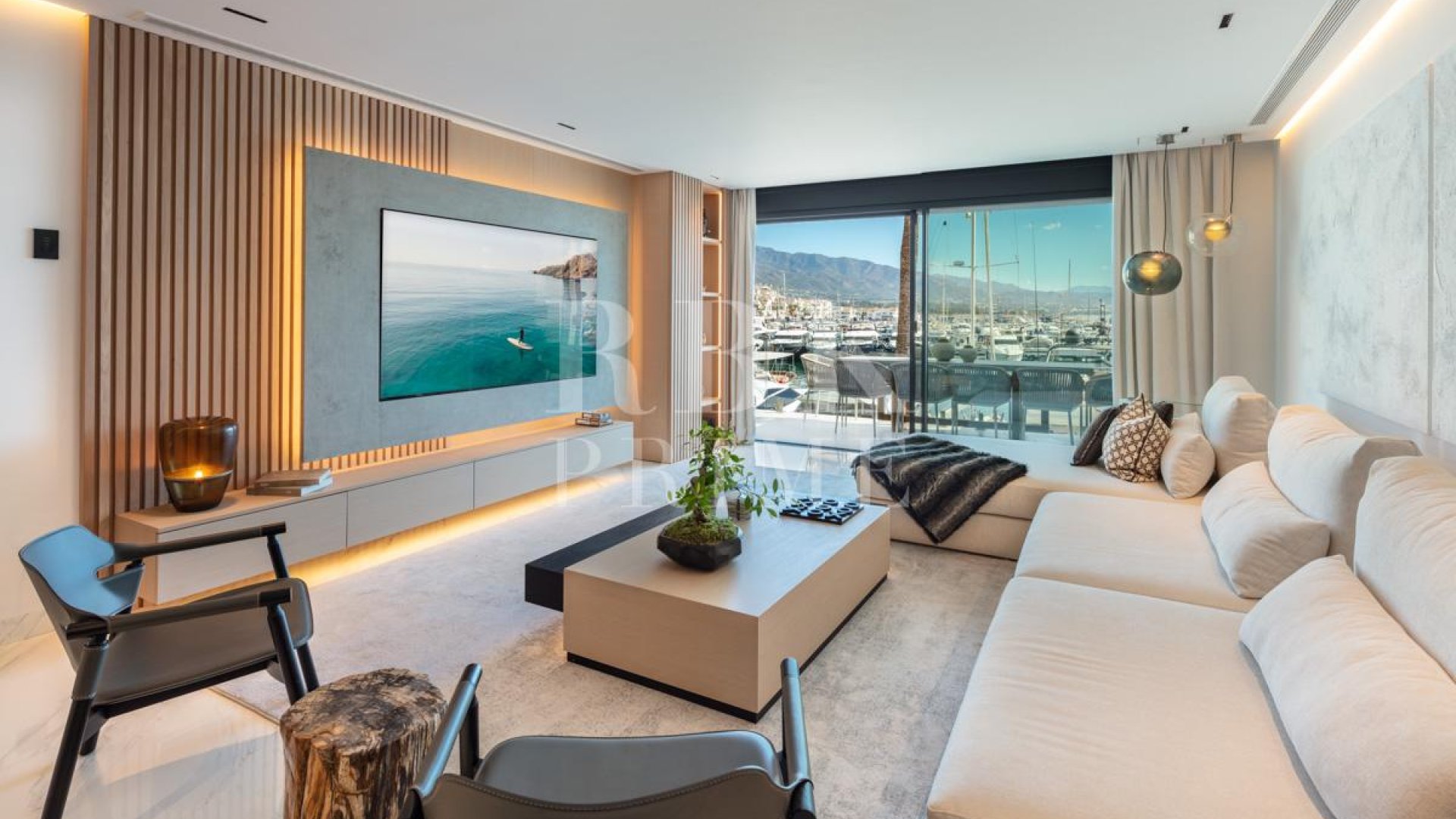 Reventa - Apartamentos -
Malaga - Nueva Andalucía