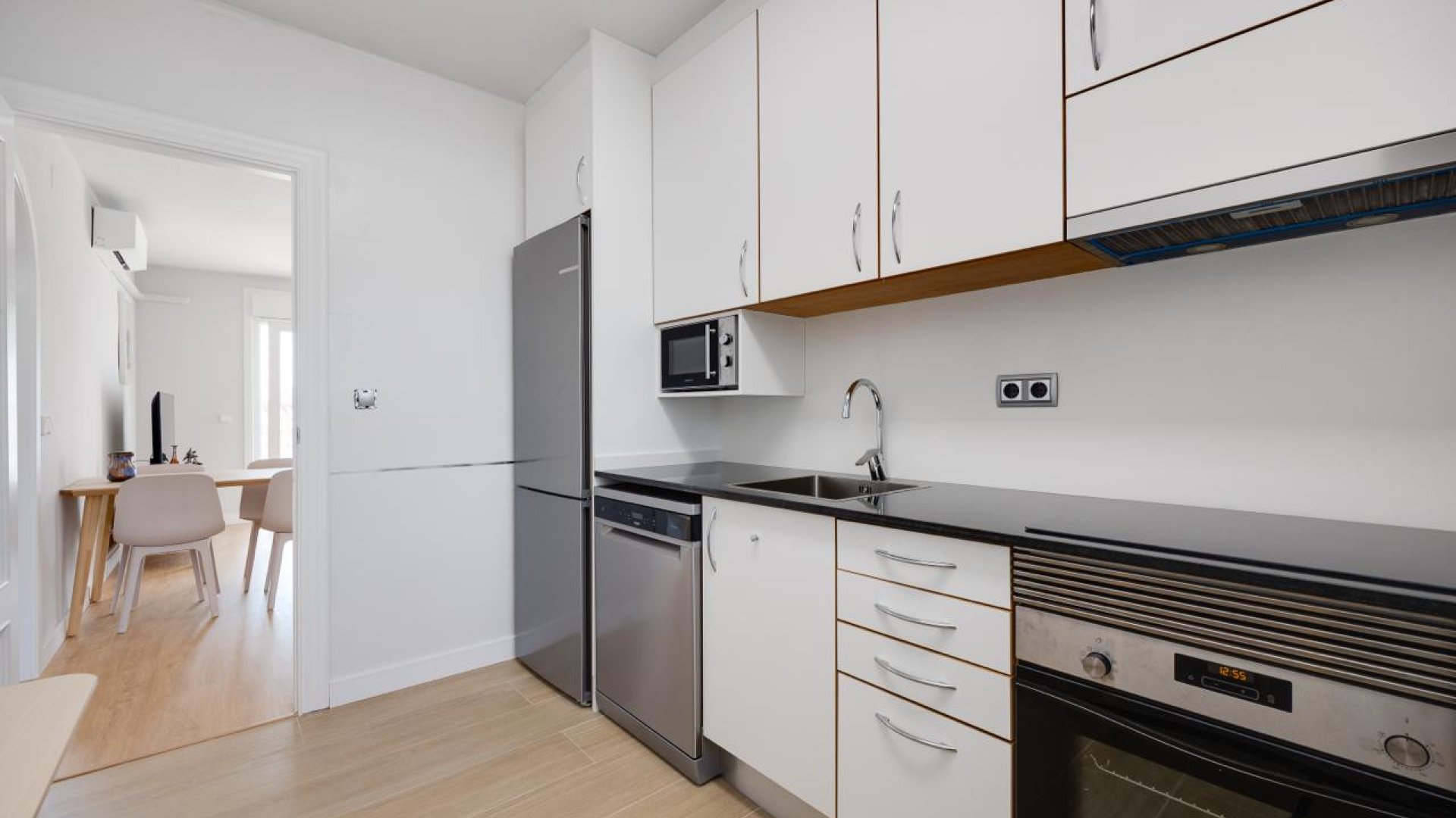 Reventa - Apartamentos -
Orihuela Costa - Aguamarinas