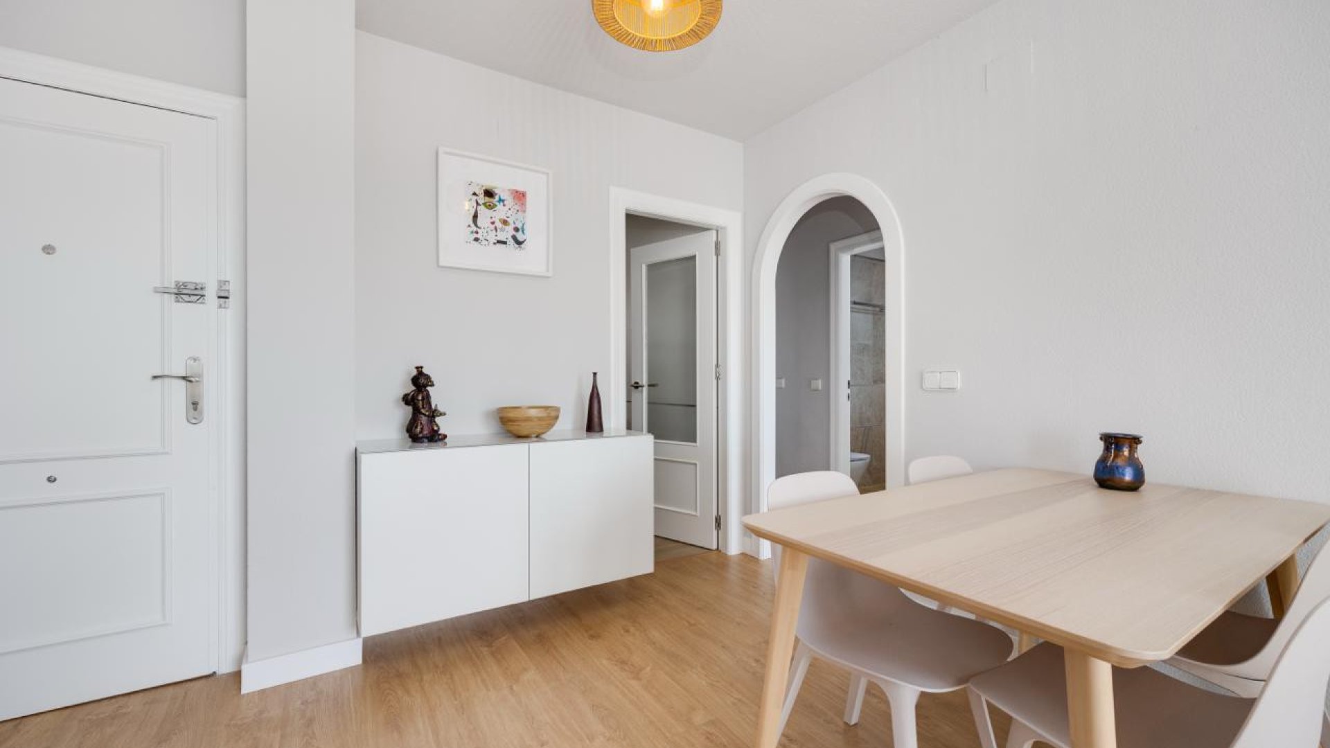 Reventa - Apartamentos -
Orihuela Costa - Aguamarinas