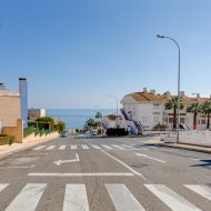 Reventa - Apartamentos -
Orihuela Costa - Aguamarinas