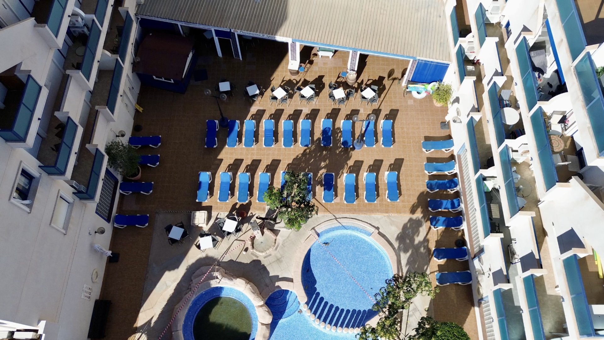 Reventa - Apartamentos -
Orihuela Costa - Cabo Roig