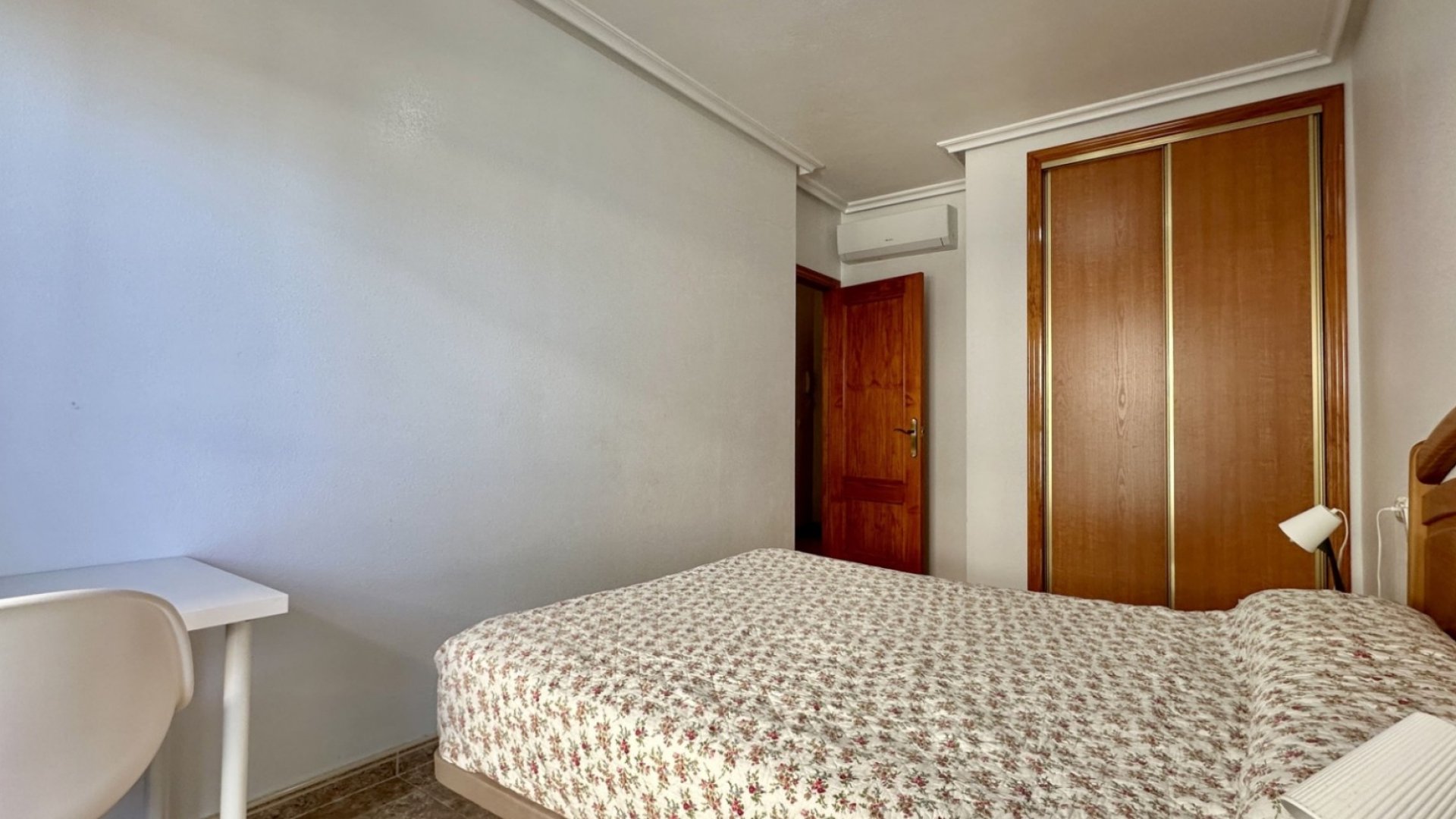 Reventa - Apartamentos -
Orihuela Costa - Cabo Roig