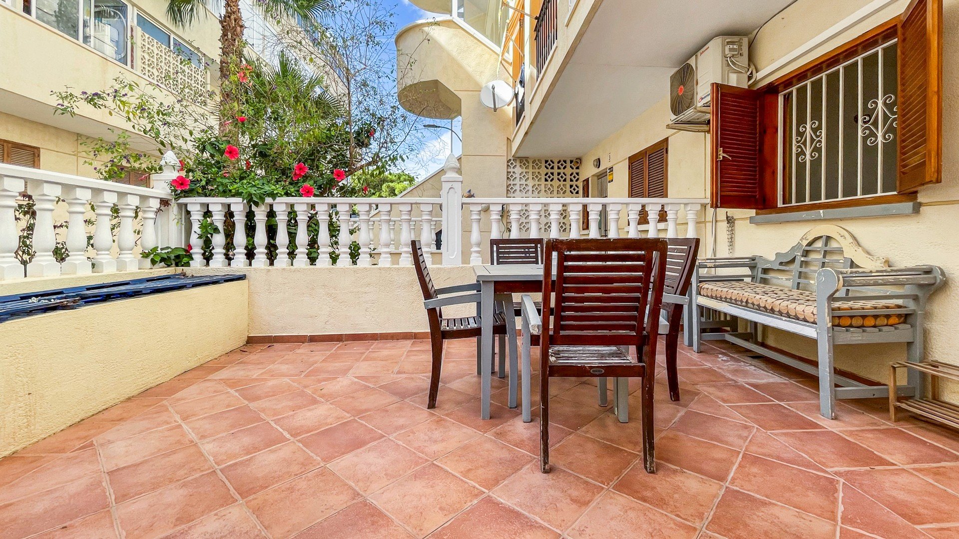Reventa - Apartamentos -
Orihuela Costa - Cabo Roig